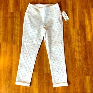 *NWT Lulu-B white jeggings with silver rhinestone detail